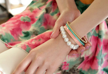 唯美女生手部特写QQ空间图片