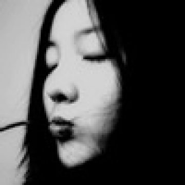 女生QQ表情_www.qqtn.com 100×100