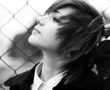 像个孩子一样被你看穿_时尚潮流清晰男生QQ空间图片素材