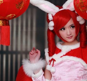 Ϊ�㴩�Ϻ�ɫ����_2011����ϲ��Ů��QQ�ռ�ͼƬ�ز�