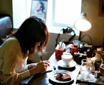 �����������һ����ı_Ư��Ψ���ķ�����Ů��QQͷ��