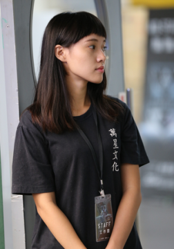 LOLS4世界总决赛现场美女