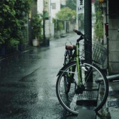 适合下雨天发的朋友圈注意安全 朋友圈下雨天暖心说说