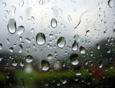 适合下雨天发朋友圈的优美短句 雨天静谧的朋友圈文案